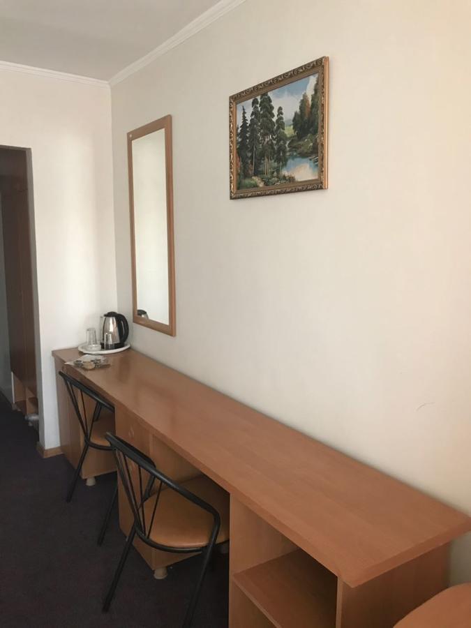 Turist Hotel Karagandy Esterno foto